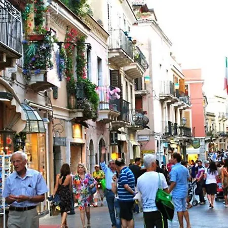 Apartamento Mikittos Taormina Exterior foto